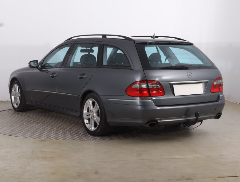 Mercedes-Benz E, 2007