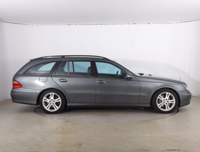 Mercedes-Benz E, 2007