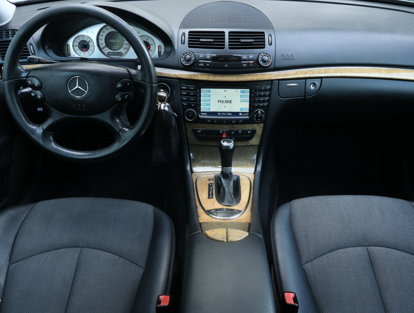 Mercedes-Benz E, 2007