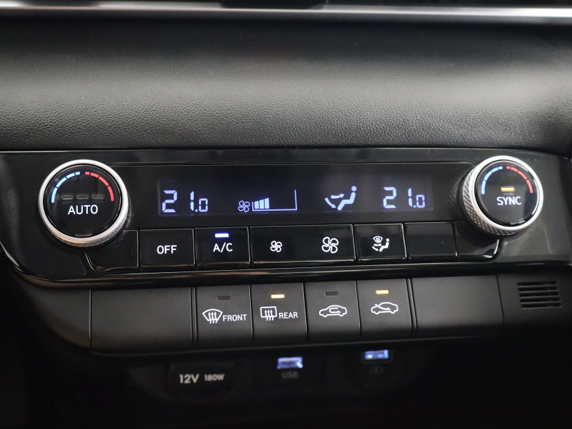 Hyundai Elantra, 2022