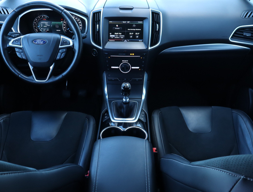 Ford S-Max, 2016