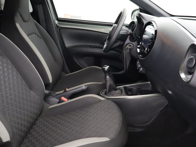 Toyota Aygo X, 2022