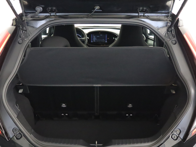 Toyota Aygo X, 2022