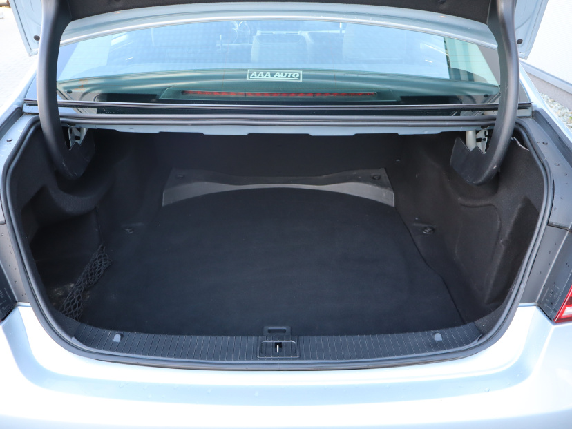 Mercedes-Benz E, 2014