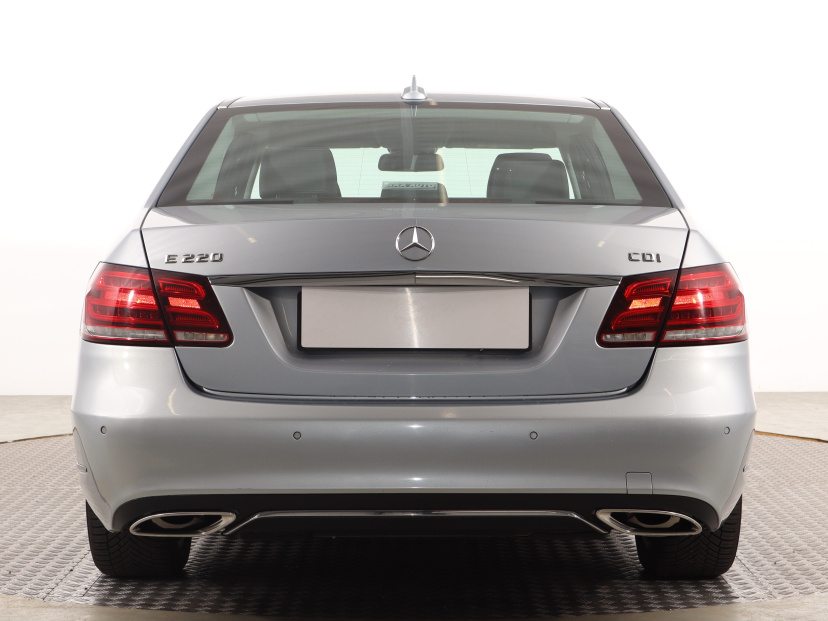 Mercedes-Benz E, 2014