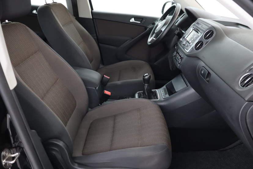 Volkswagen Tiguan, 2012