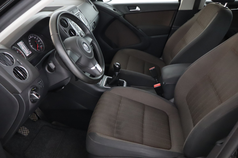Volkswagen Tiguan, 2012