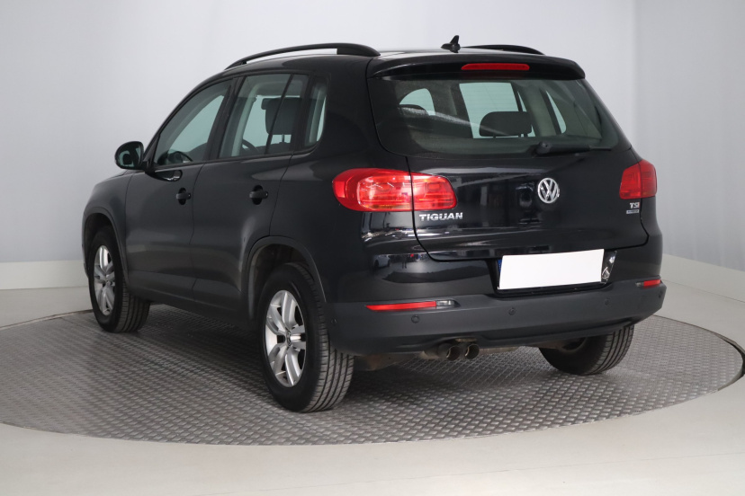 Volkswagen Tiguan, 2012