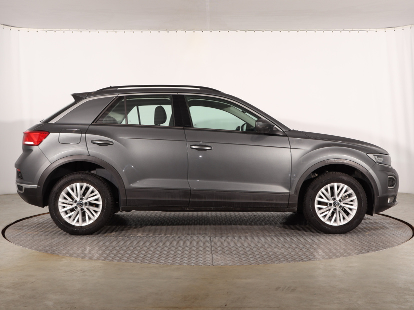 Volkswagen T-Roc, 2021
