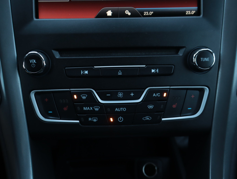 Ford Mondeo, 2015