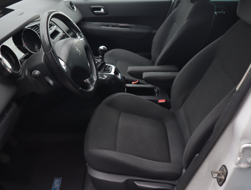 Peugeot 5008, 2014