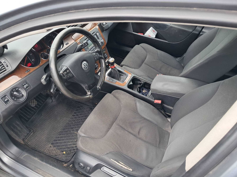 Volkswagen Passat, 2005