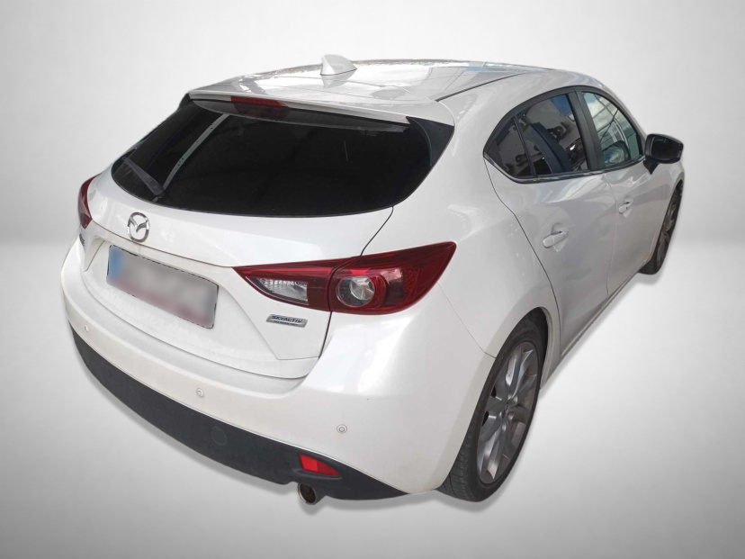 Mazda 3, 2015