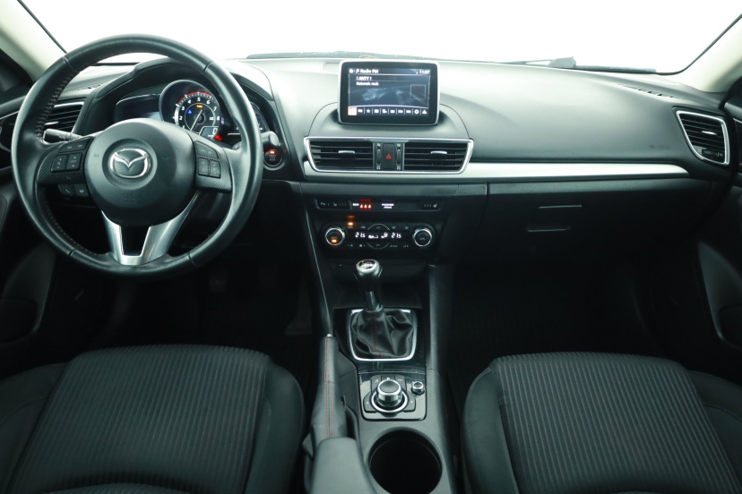 Mazda 3, 2015