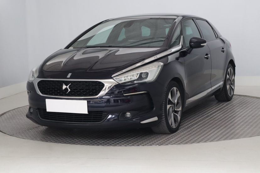DS 5, 2016