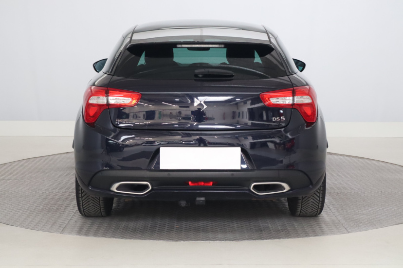DS 5, 2016
