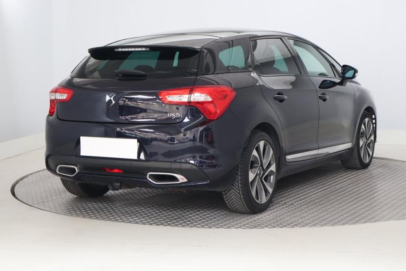 DS 5, 2016