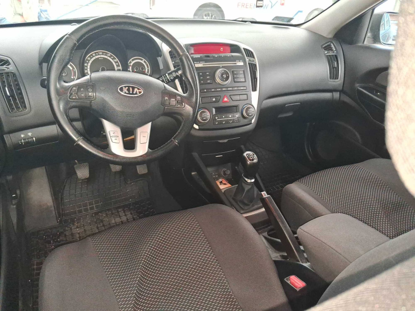 Kia Ceed, 2010