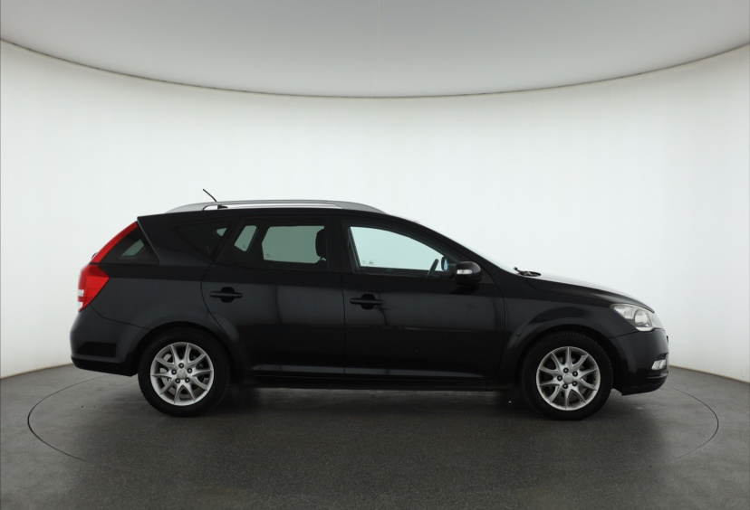 Kia Ceed, 2010