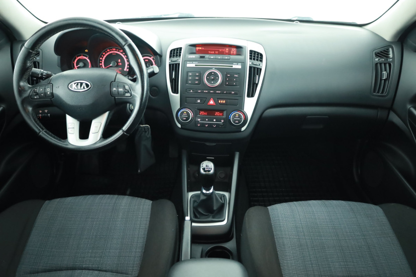 Kia Ceed, 2010
