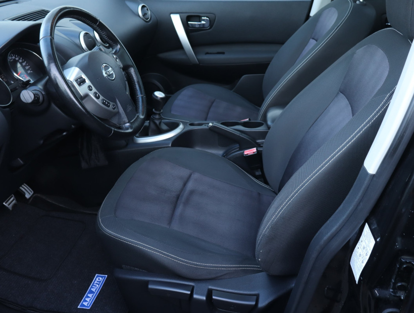 Nissan Qashqai+2, 2012