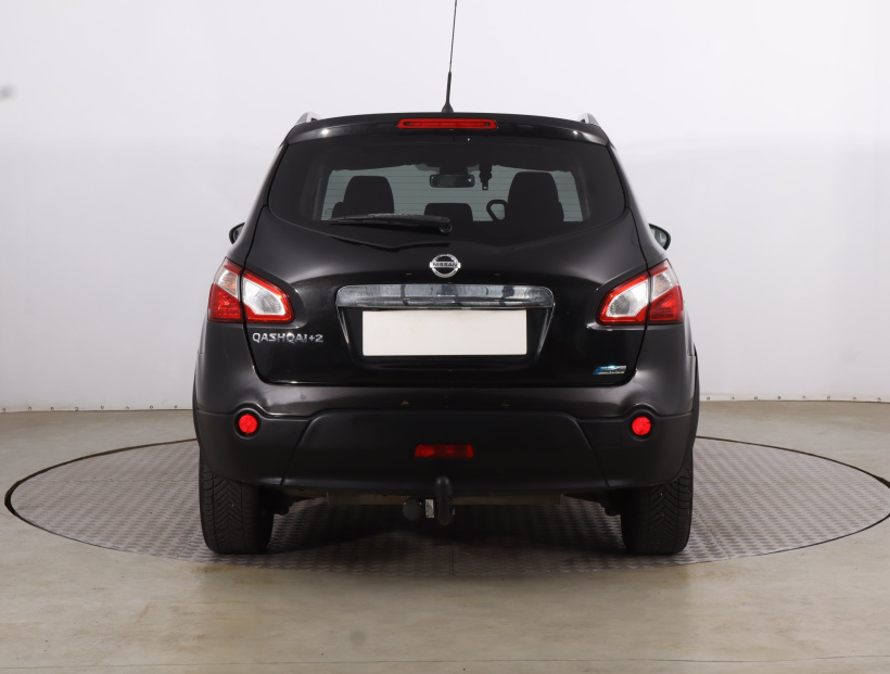 Nissan Qashqai+2, 2012