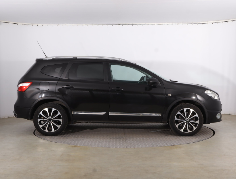Nissan Qashqai+2, 2012
