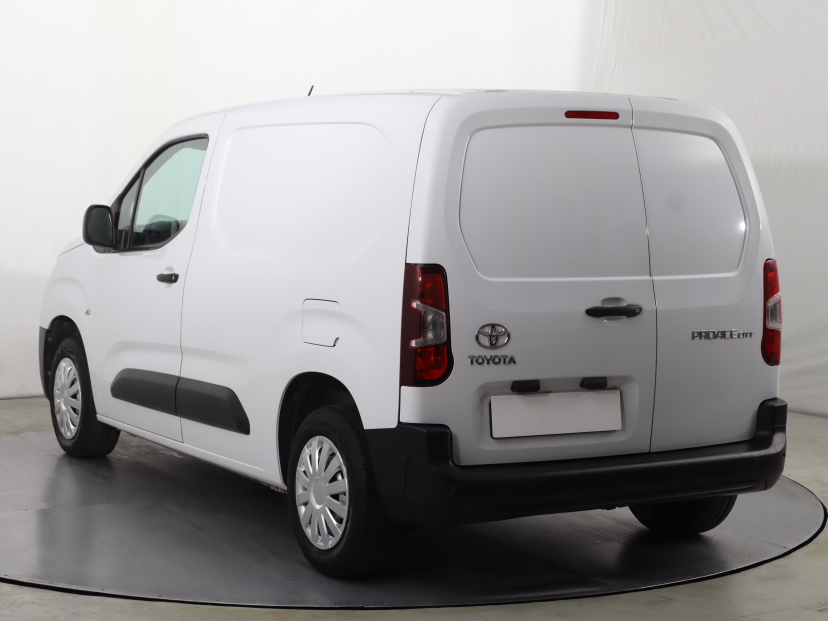 Toyota ProAce City, 2024