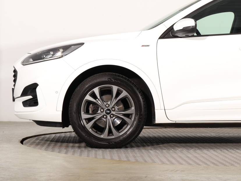 Ford Kuga, 2020