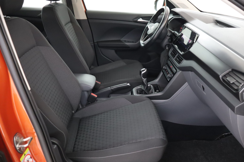 Volkswagen T-Cross, 2019