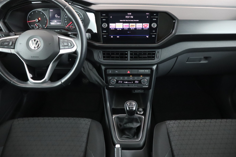 Volkswagen T-Cross, 2019