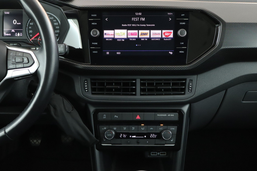 Volkswagen T-Cross, 2019