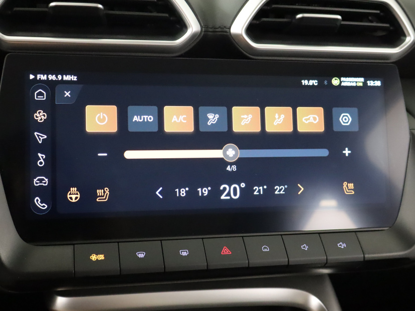 MG ZS SUV, 2025