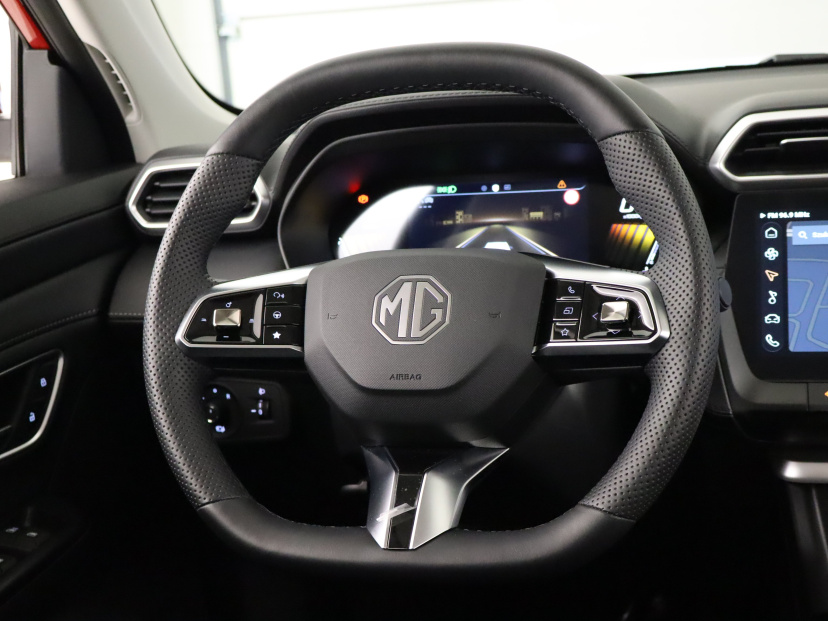 MG ZS SUV, 2025