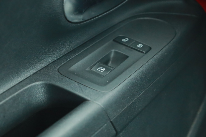 Volkswagen Up!, 2014