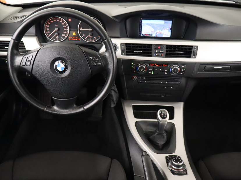 BMW 3, 2011