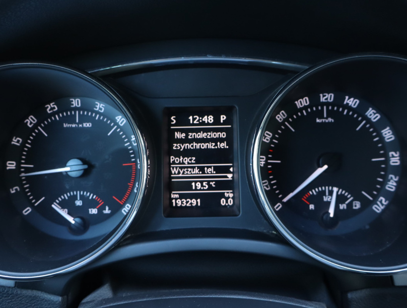 Škoda Superb, 2012