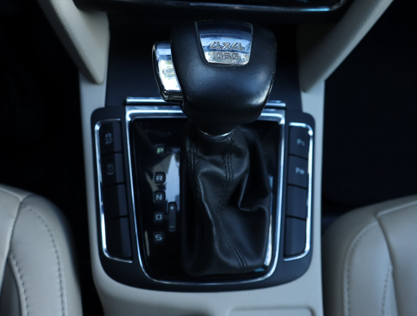 Škoda Superb, 2012
