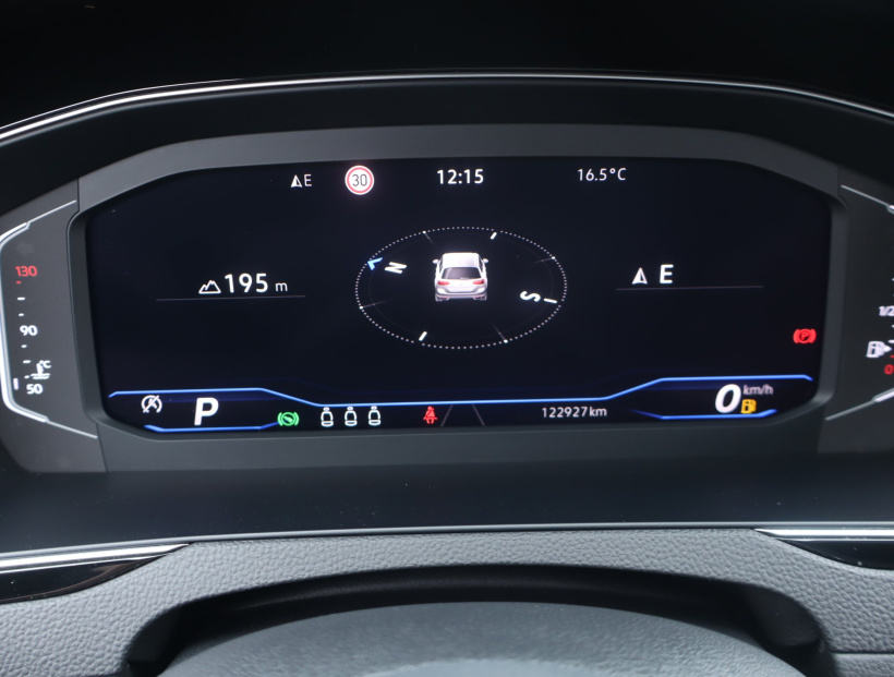 Volkswagen Passat, 2021