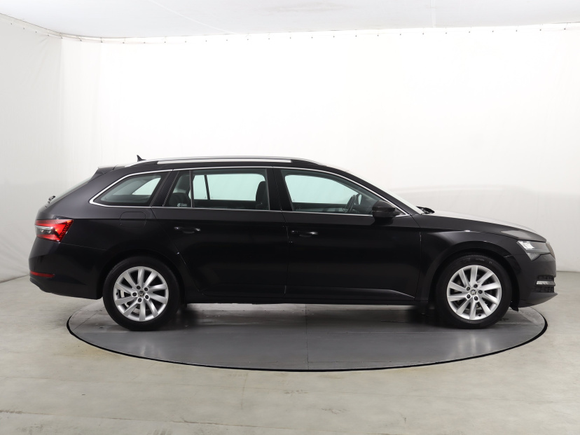 Škoda Superb, 2022