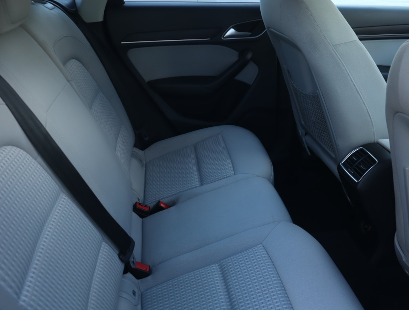 Audi Q3, 2012