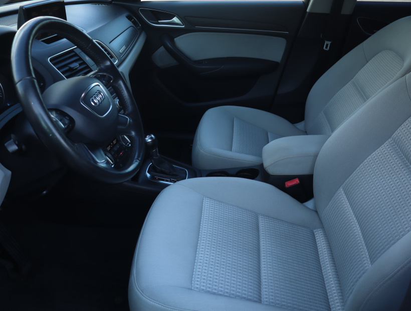 Audi Q3, 2012