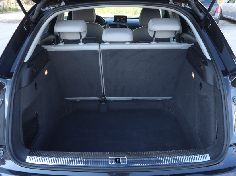 Audi Q3, 2012