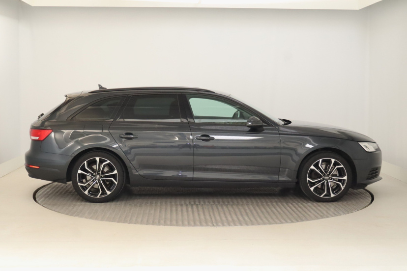 Audi A4, 2016