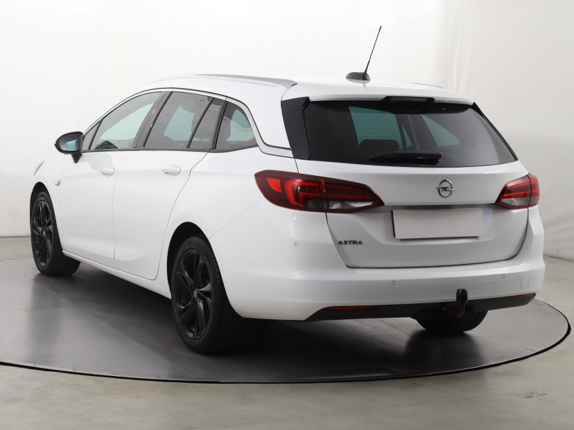 Opel Astra, 2016