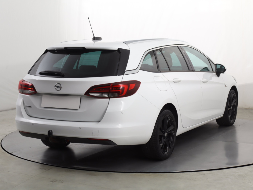 Opel Astra, 2016