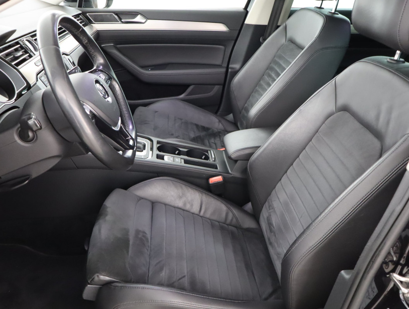 Volkswagen Passat, 2016
