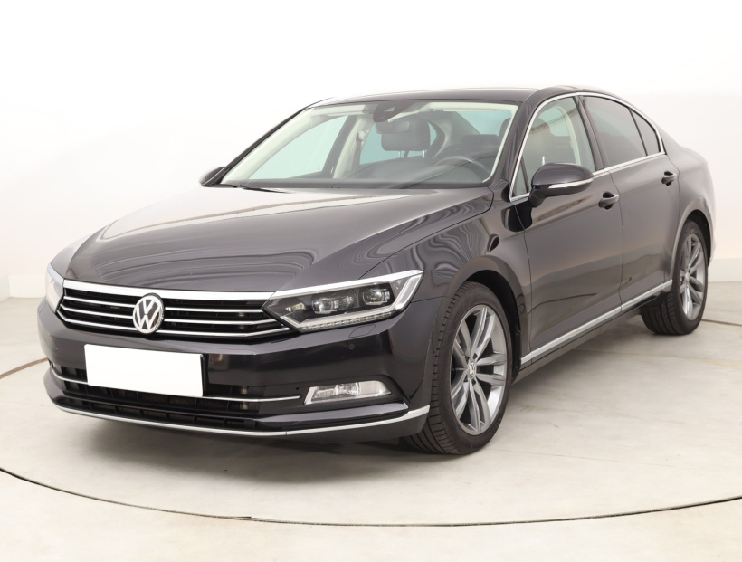 Volkswagen Passat, 2016