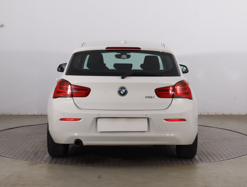 BMW 1, 2019