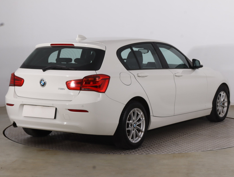 BMW 1, 2019